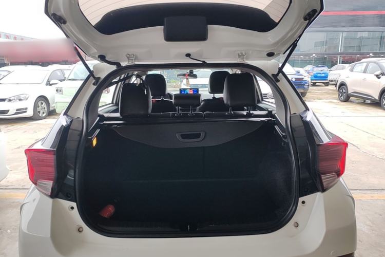 Used Toyota YARiS L Zhi Xuan 2020 X-Trail X 1.5L CVT Luxury Edition Trunk