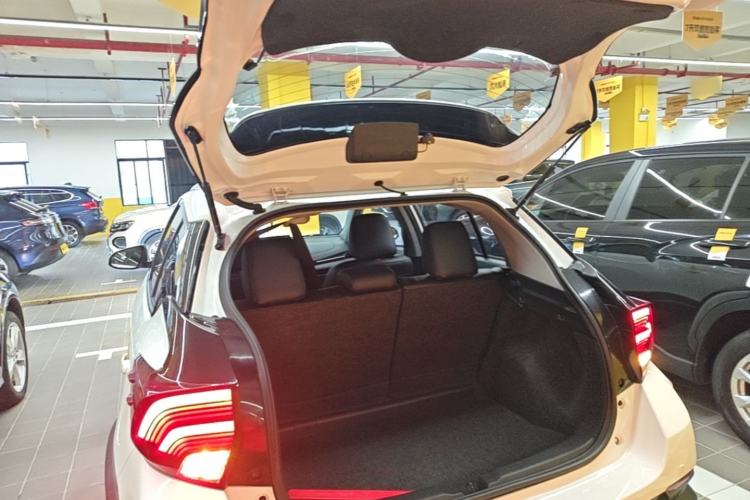 Used Toyota YARiS L Zhi Xuan 2020 X-Trail X 1.5L CVT Luxury Edition Trunk