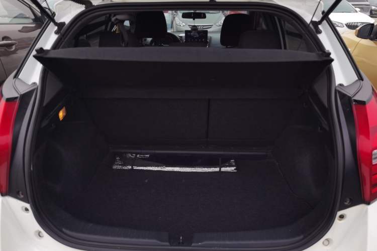 Used Toyota YARiS L Zhi Xuan 2020 1.5L CVT Leading Edition Trunk