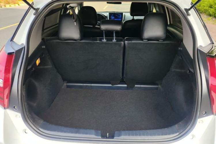 Used Toyota YARiS L Zhi Xuan 2020 1.5L CVT Leading Edition Trunk