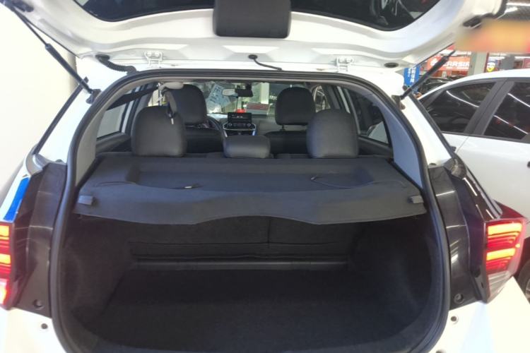 Used Toyota YARiS L Zhi Xuan 2020 X-Trail X 1.5L CVT Leading Edition Trunk