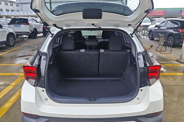 Used Toyota YARiS L Zhi Xuan 2020 X-Trail X 1.5L CVT Leading Edition Trunk