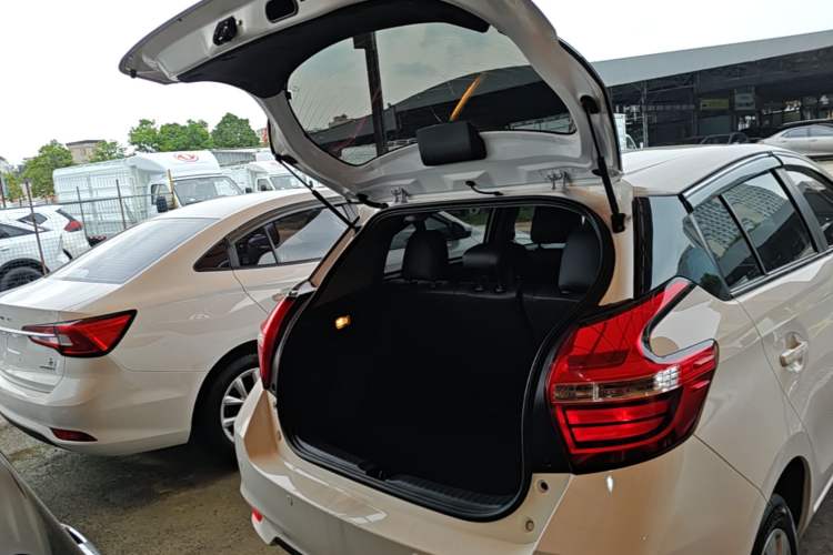 Used Toyota YARiS L Zhi Xuan 2020 1.5L CVT Leading Edition Trunk