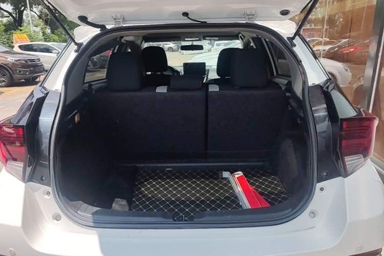 Used Toyota YARiS L Zhi Xuan 2020 X-Trail X 1.5L CVT Leading Edition Trunk