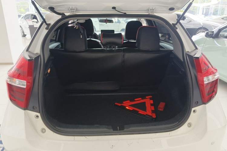 Used Toyota YARiS L Zhi Xuan 2020 1.5L CVT Leading Edition Trunk