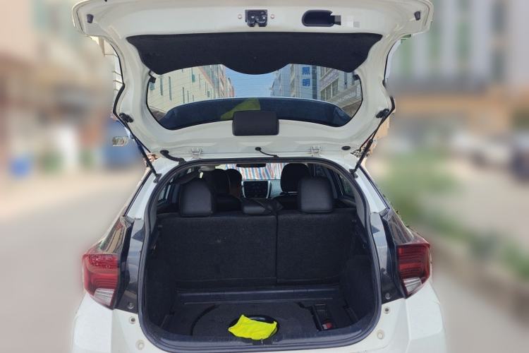 Used Toyota YARiS L Zhi Xuan 2020 X-Trail X 1.5L CVT Leading Edition Trunk