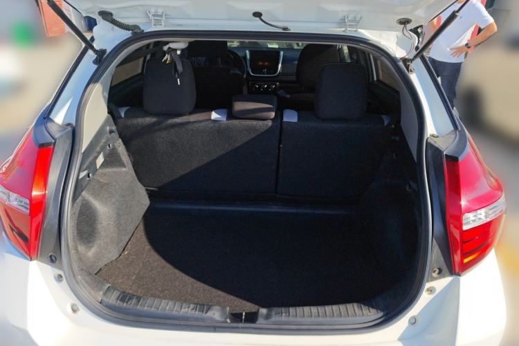 Used Toyota YARiS L Zhi Xuan 2020 1.5L CVT Leading Edition Trunk
