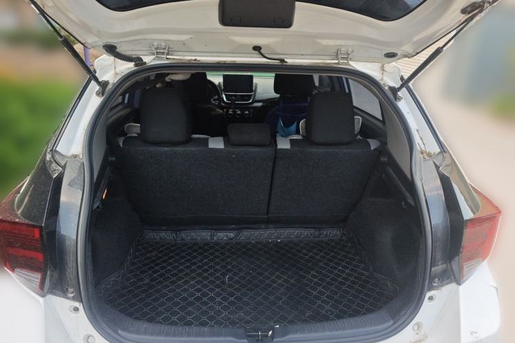 Used Toyota YARiS L Zhi Xuan 2020 X-Trail X 1.5L CVT Leading Edition Trunk