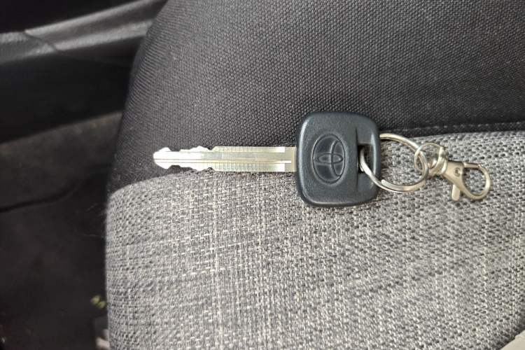 Used Toyota YARiS L Zhi Xuan 2020 X-Trail X 1.5L CVT Leading Edition Vehicle Key