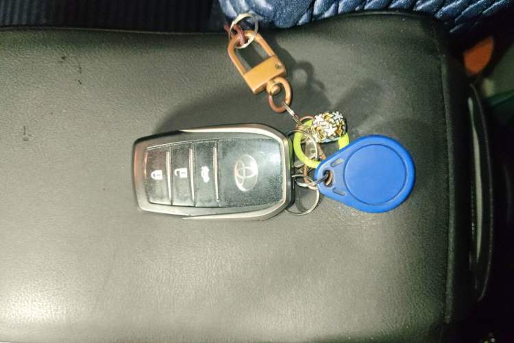 Used Toyota YARiS L Zhi Xuan 2020 X-Trail X 1.5L CVT Luxury Edition Vehicle Key