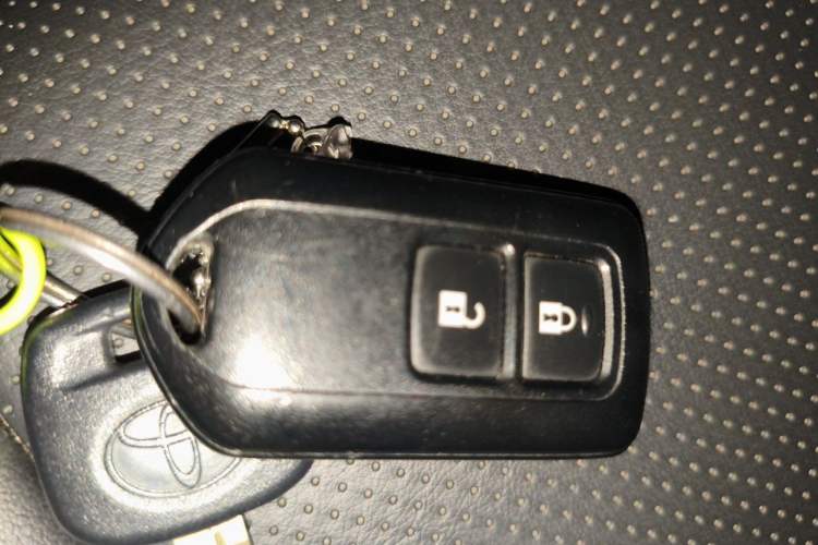 Used Toyota YARiS L Zhi Xuan 2020 X-Trail X 1.5L CVT Luxury Edition Vehicle Key