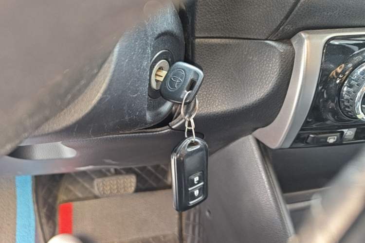 Used Toyota YARiS L Zhi Xuan 2020 1.5L CVT Leading Edition Vehicle Key
