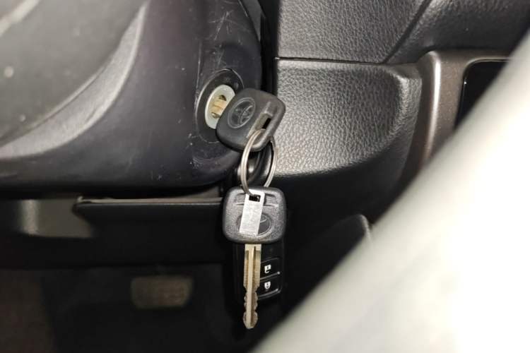 Used Toyota YARiS L Zhi Xuan 2020 1.5L CVT Leading Edition Vehicle Key