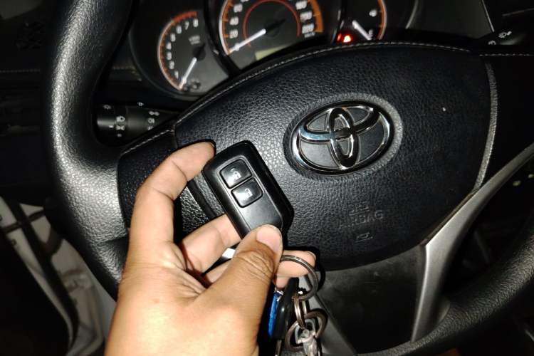 Used Toyota YARiS L Zhi Xuan 2020 X-Trail X 1.5L CVT Leading Edition Vehicle Key