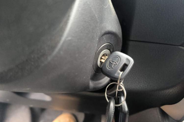 Used Toyota YARiS L Zhi Xuan 2020 X-Trail X 1.5L CVT Leading Edition Vehicle Key
