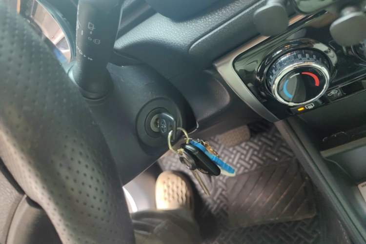 Used Toyota YARiS L Zhi Xuan 2020 1.5L CVT Leading Edition Vehicle Key