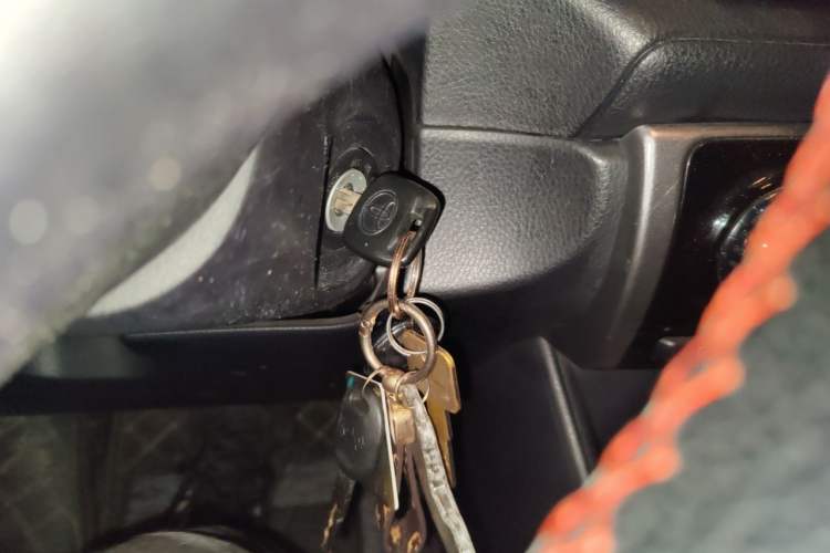 Used Toyota YARiS L Zhi Xuan 2020 1.5L CVT Leading Edition Vehicle Key