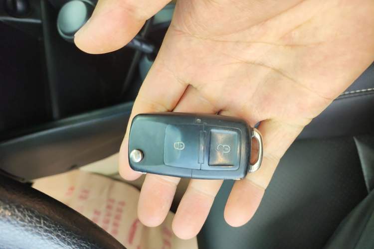 Used Toyota YARiS L Zhi Xuan 2020 1.5L CVT Leading Edition Vehicle Key