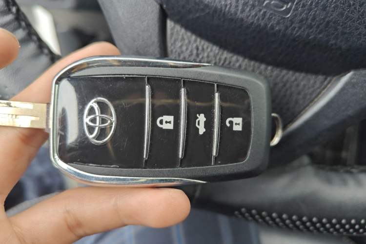 Used Toyota YARiS L Zhi Xuan 2020 X-Trail X 1.5L CVT Leading Edition Vehicle Key