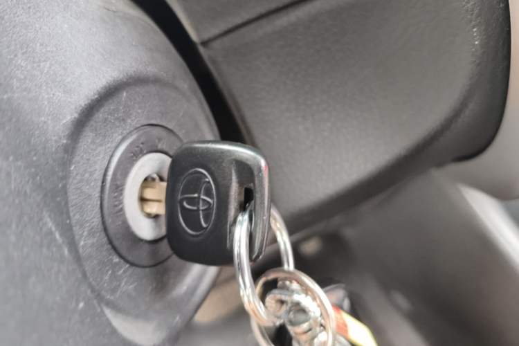 Used Toyota YARiS L Zhi Xuan 2020 X-Trail X 1.5L CVT Luxury Edition Vehicle Key