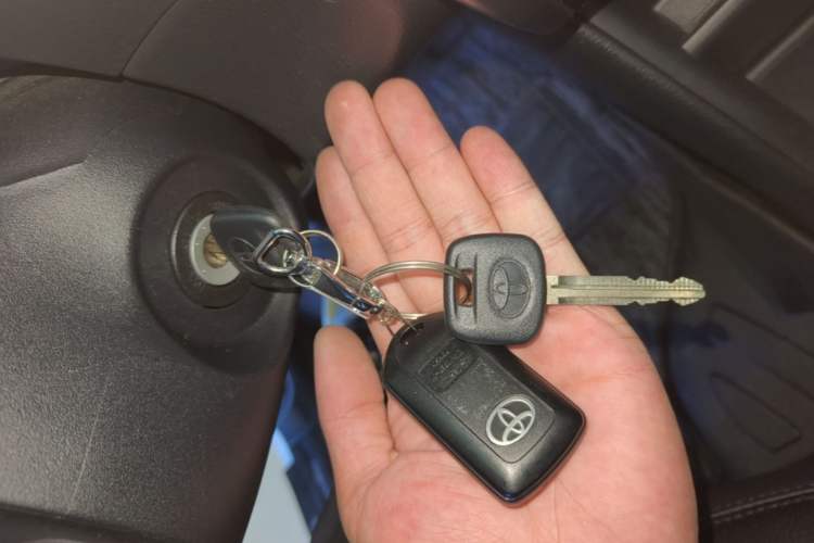 Used Toyota YARiS L Zhi Xuan 2020 X-Trail X 1.5L CVT Leading Edition Vehicle Key