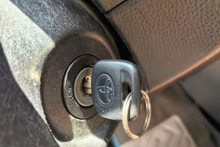 Used Toyota YARiS L Zhi Xuan 2020 X-Trail X 1.5L CVT Leading Edition Vehicle Key