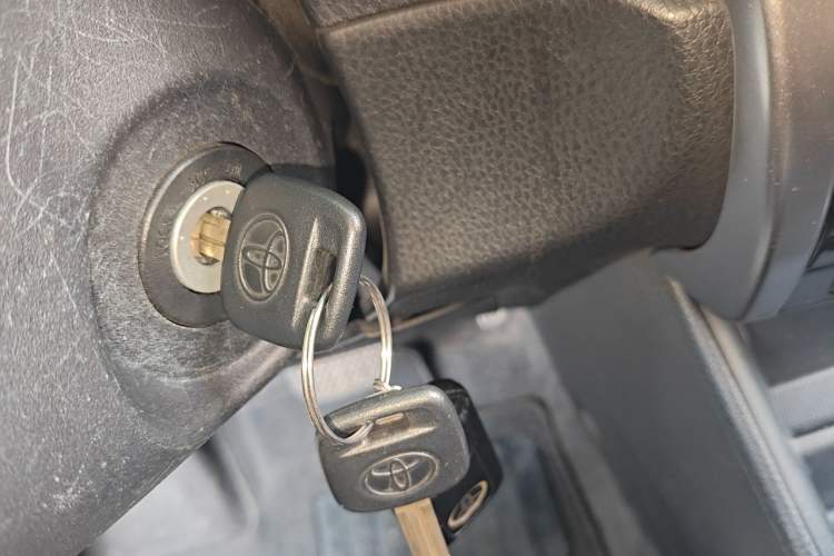 Used Toyota YARiS L Zhi Xuan 2020 1.5L CVT Leading Edition Vehicle Key