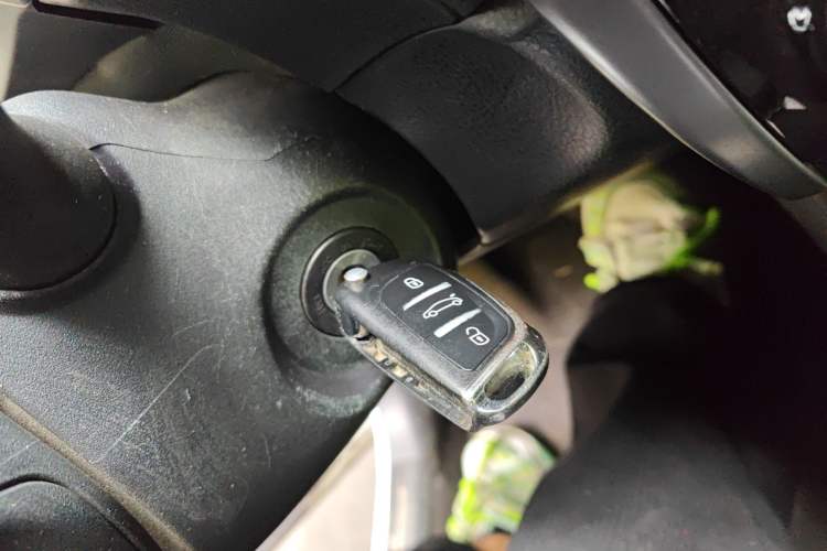 Used Toyota YARiS L Zhi Xuan 2020 X-Trail X 1.5L CVT Leading Edition Vehicle Key