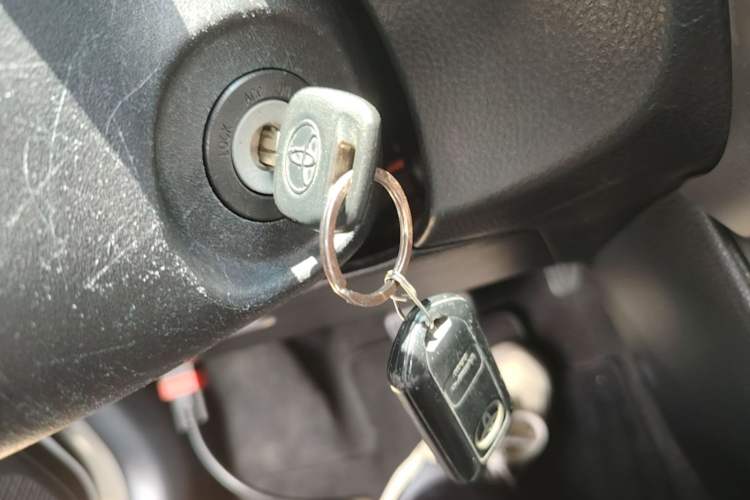 Used Toyota YARiS L Zhi Xuan 2020 1.5L CVT Leading Edition Vehicle Key
