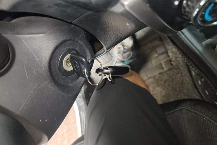 Used Toyota YARiS L Zhi Xuan 2020 1.5L CVT Leading Edition Vehicle Key