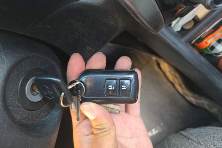 Used Toyota YARiS L Zhi Xuan 2020 X-Trail X 1.5L CVT Luxury Edition Vehicle Key