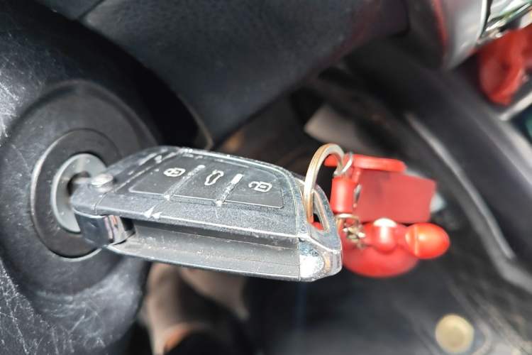 Used Toyota YARiS L Zhi Xuan 2020 1.5L CVT Leading Edition Vehicle Key