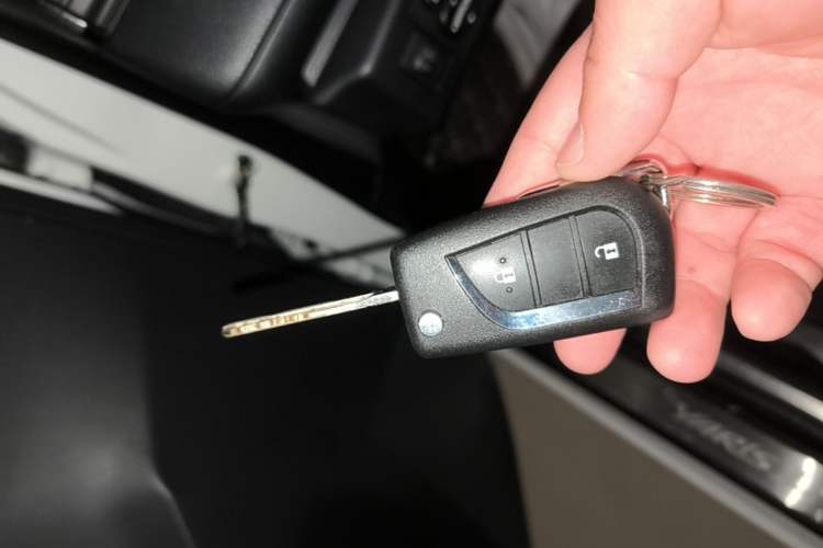 Used Toyota YARiS L Zhi Xuan 2020 1.5L CVT Leading Edition Vehicle Key