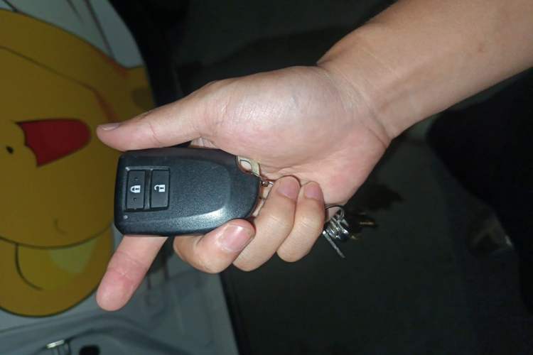 Used Toyota YARiS L Zhi Xuan 2020 X-Trail X 1.5L CVT Prestige Edition Vehicle Key