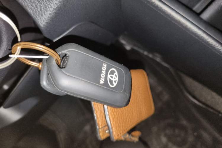 Used Toyota YARiS L Zhi Xuan 2020 X-Trail X 1.5L CVT Leading Edition Vehicle Key