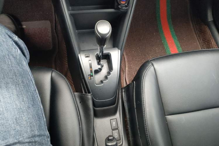 Used Toyota YARiS L Zhi Xuan 2020 X-Trail X 1.5L CVT Leading Edition Gear Lever