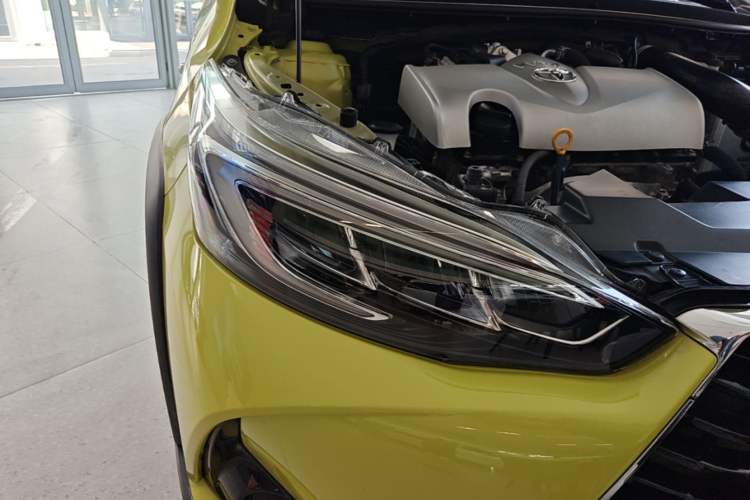 Used Toyota YARiS L Zhi Xuan 2020 X-Trail X 1.5L CVT Leading Edition Right Front Headlight