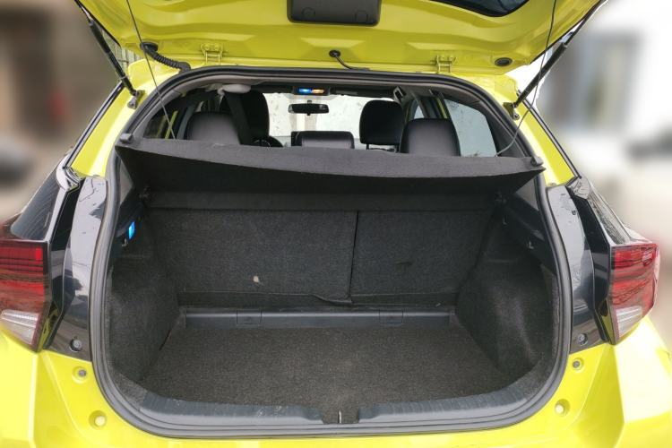 Used Toyota YARiS L Zhi Xuan 2020 X-Trail X 1.5L CVT Leading Edition Trunk