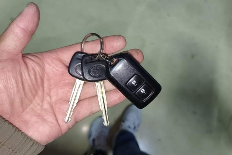 Used Toyota YARiS L Zhi Xuan 2020 X-Trail X 1.5L CVT Leading Edition Vehicle Key