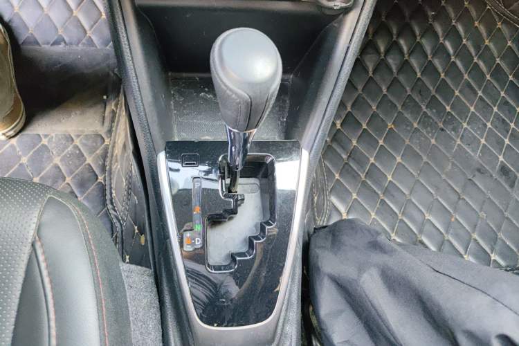 Used Toyota YARiS L Zhi Xuan 2021 X-Trail 1.5L CVT Luxury Edition Gear Lever
