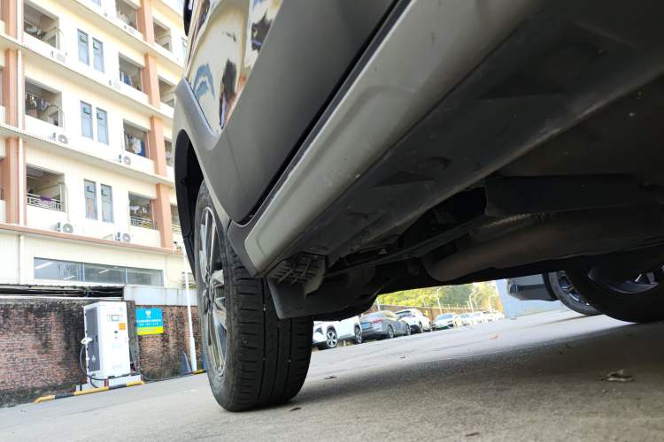 Used Toyota YARiS L Zhi Xuan 2021 X-Trail 1.5L CVT Luxury Edition Right Side Sill