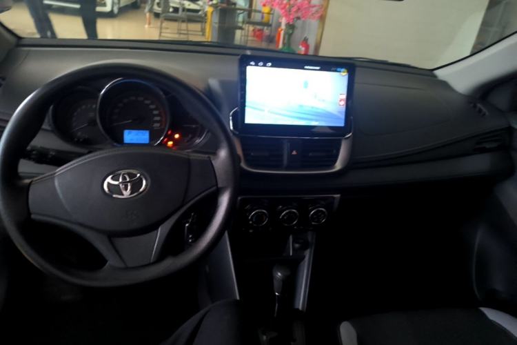 Used Toyota YARiS L Zhi Xuan 2021 X-Trail 1.5L CVT Leading Edition Center Console