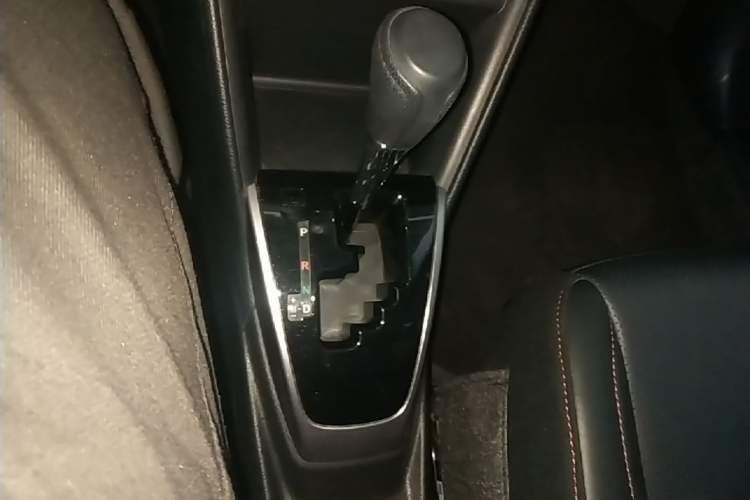 Used Toyota YARiS L Zhi Xuan 2021 X-Trail 1.5L CVT Luxury Edition Gear Lever