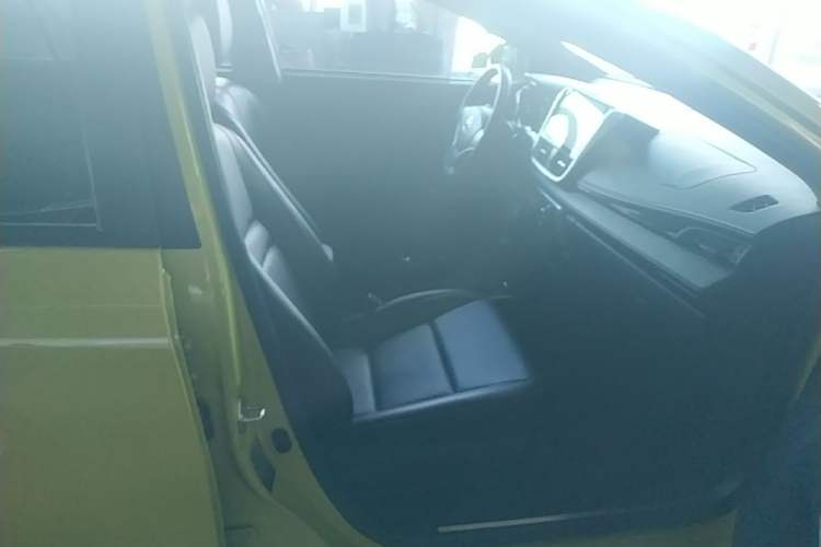 Used Toyota YARiS L Zhi Xuan 2021 X-Trail 1.5L CVT Luxury Edition Right Front Seat