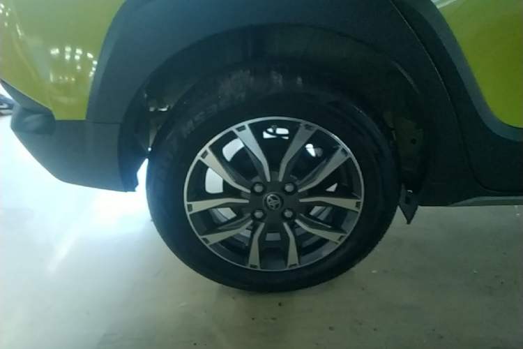 Used Toyota YARiS L Zhi Xuan 2021 X-Trail 1.5L CVT Luxury Edition Right Rear Wheel Hub