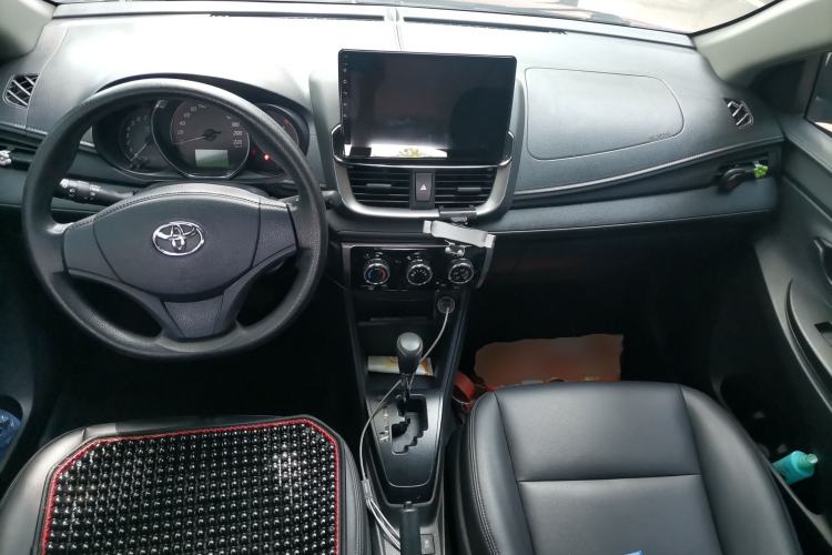 Used Toyota YARiS L Zhi Xuan 2021 1.5L CVT Leading Edition Center Console
