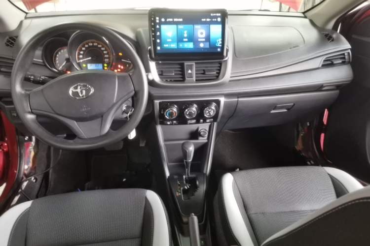 Used Toyota YARiS L Zhi Xuan 2021 X-Trail 1.5L CVT Leading Edition Center Console