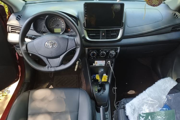 Used Toyota YARiS L Zhi Xuan 2021 X-Trail 1.5L CVT Leading Edition Center Console