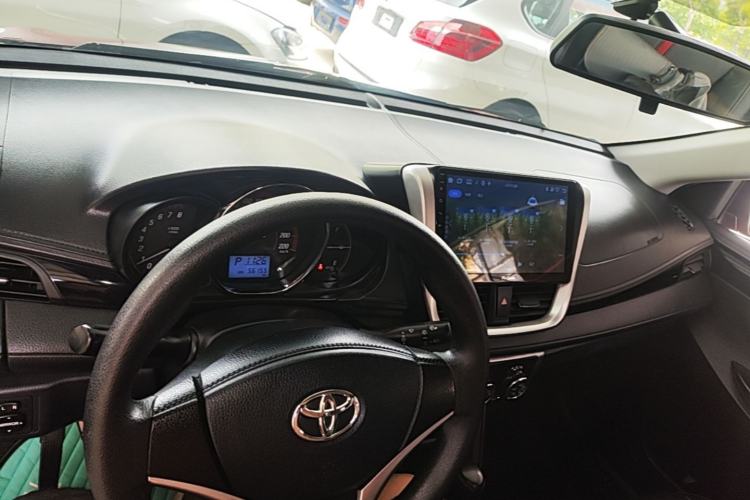 Used Toyota YARiS L Zhi Xuan 2021 X-Trail 1.5L CVT Luxury Edition Center Console