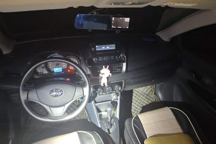 Used Toyota YARiS L Zhi Xuan 2021 X-Trail 1.5L CVT Leading Edition Center Console
